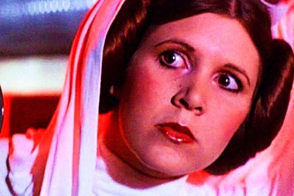 Rebel Princess Leia Faces Off Against Darth Vader in Epic Star Wars Cosplay